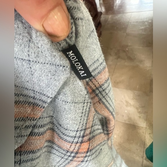 Molokai men’s Plaid Button-Up Shirt large. NWT. Perfect condition super soft. - Picture 8 of 8